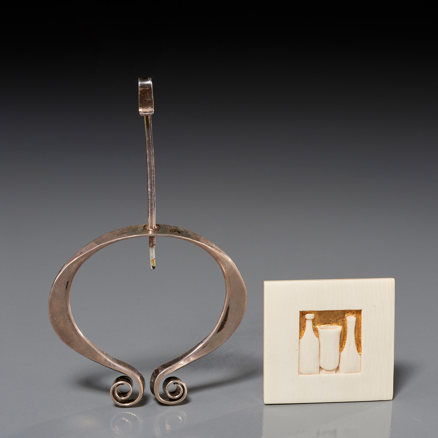(2) MODERNIST JEWELRY ITEMS,
