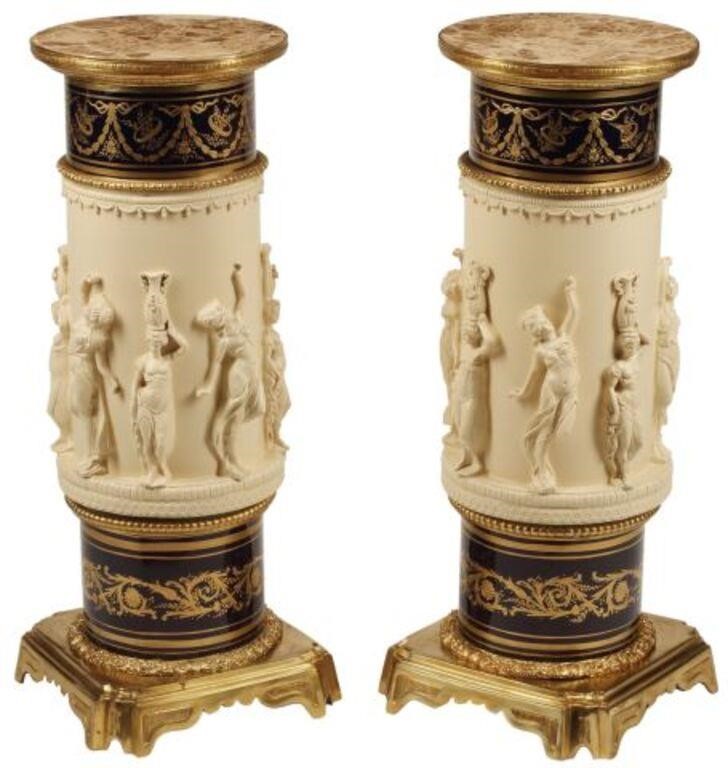 (2) NEOCLASSICAL STYLE