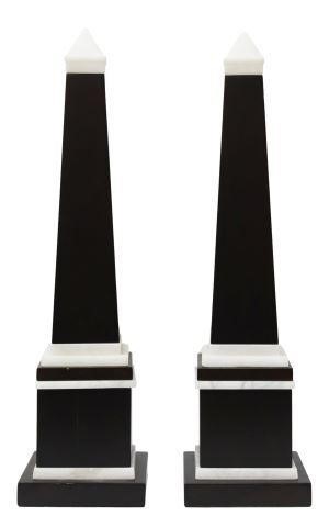 (2) OSCAR DE LA RENTA WOOD &