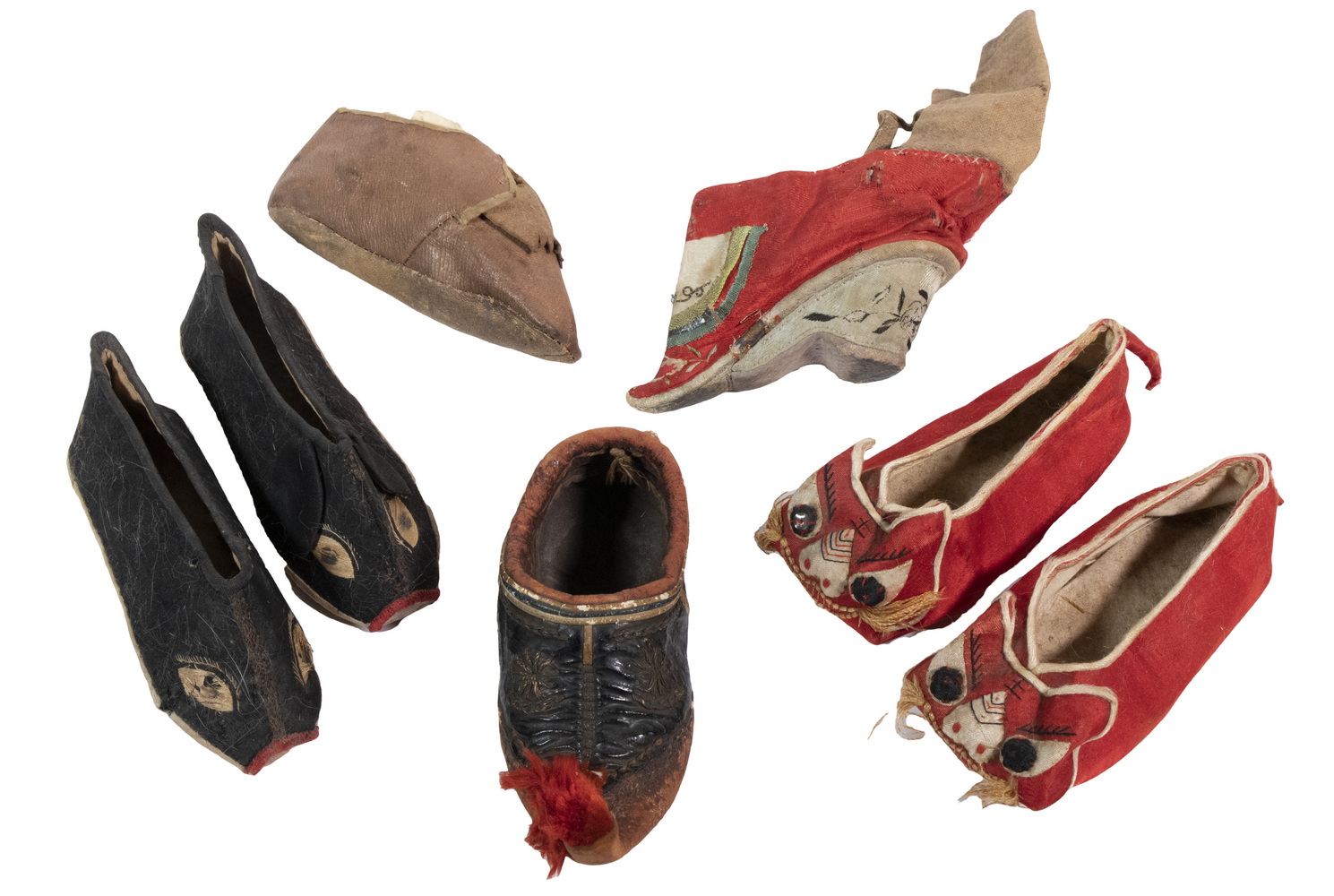 (2 PAIR) & (3 SINGLE) CHINESE SHOES