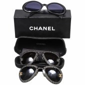 (2) Pair vintage Chanel sungla