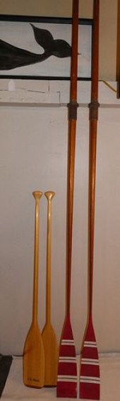 2 PAIRS WOOD OARSIncludes anti