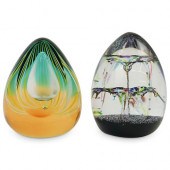 (2 PC) ART GLASS OVAL PAPERWEI