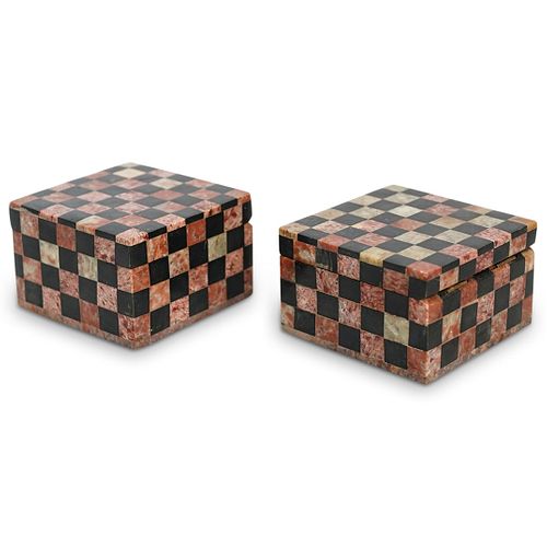 (2 PC) CARVED STONE TRAVELING CHESS