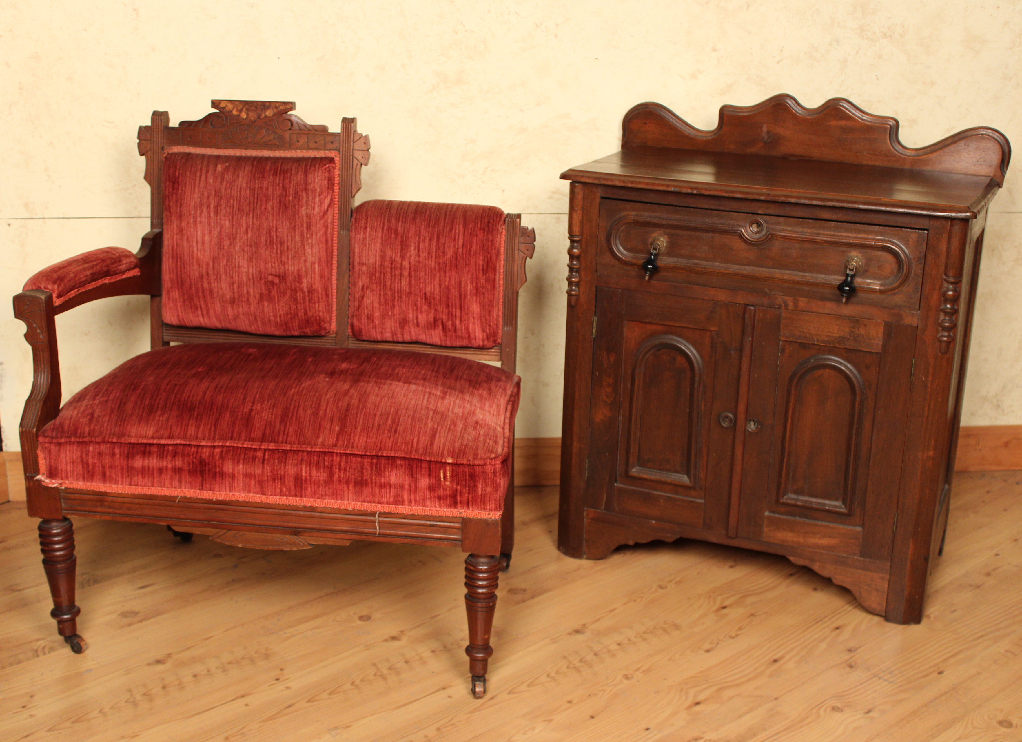 2 PC. LOT OF VICTORIAN FURNITURE