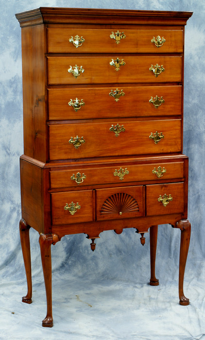 2 pc Maple New England Queen Anne