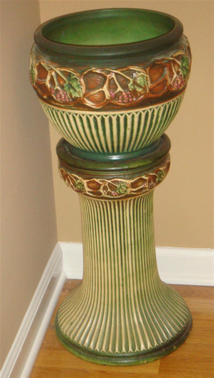 2 pc Roseville jardiniere, bowl