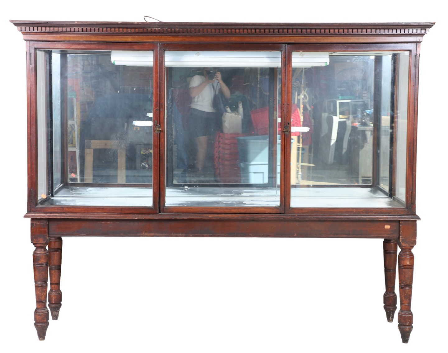 2-pc store display, single center