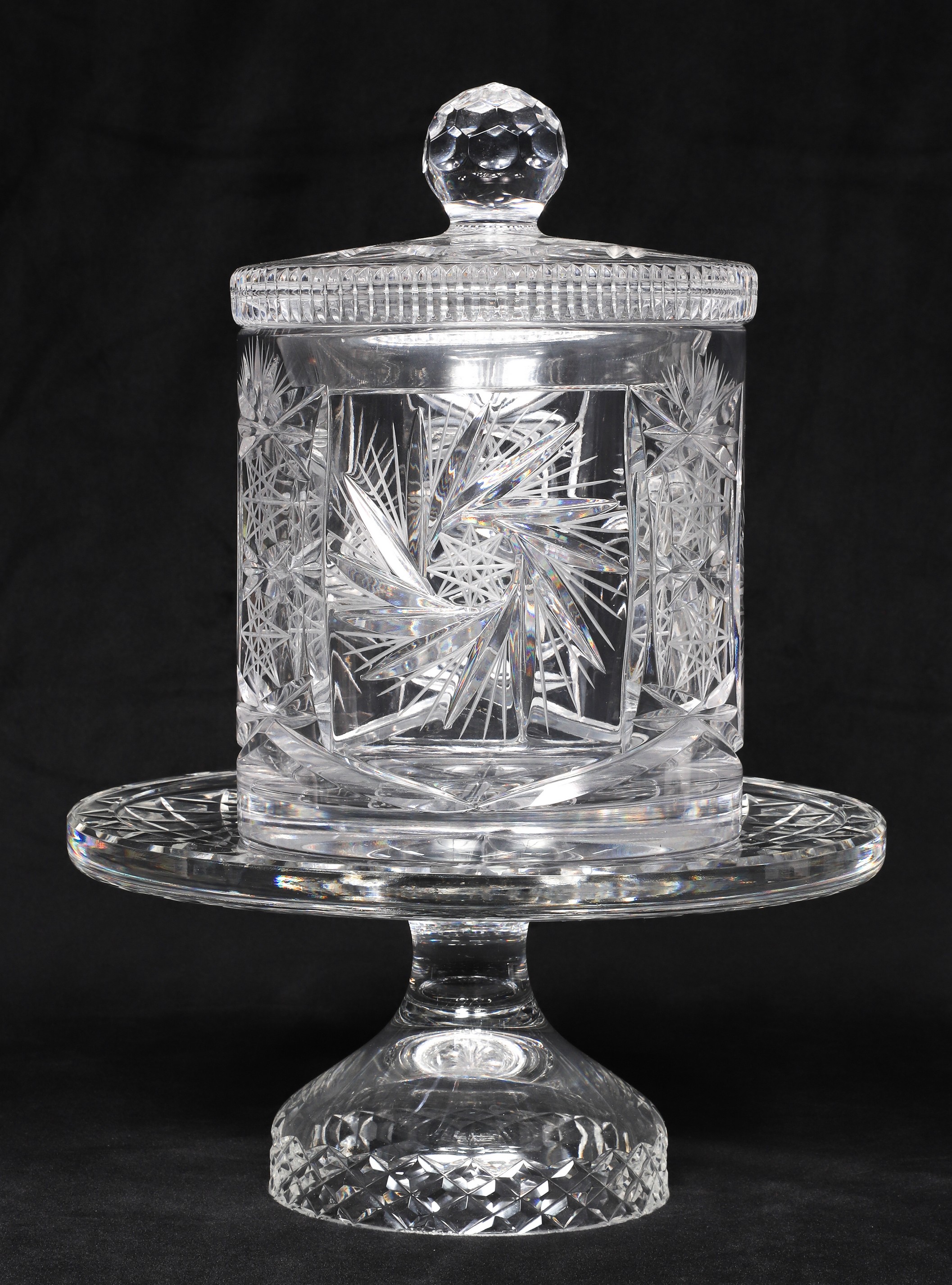 (2) Pcs cut glass, c/o pinwheel cut