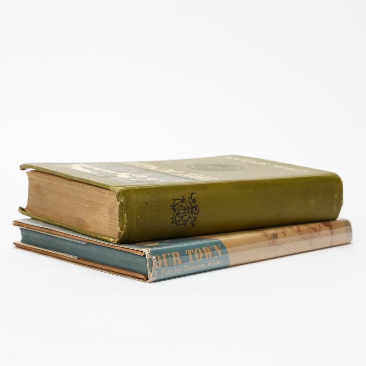 2 PCS, WIND IN THE WILLOWS, KENNETH