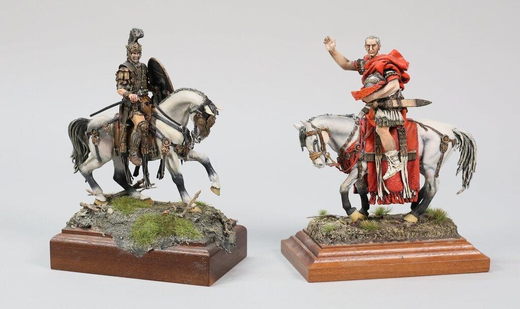 2 PEGASO FIGURES JULIUS CAESAR &