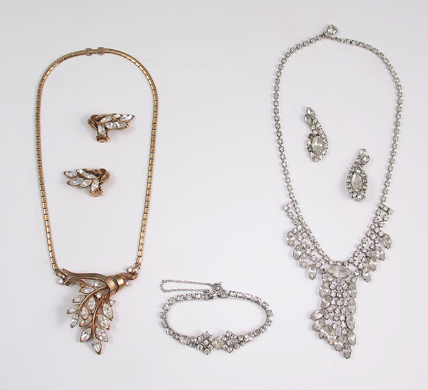 2 PIECE ELIZABETH TAYLOR GIFTED