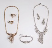 2 PIECE ELIZABETH TAYLOR GIFTE