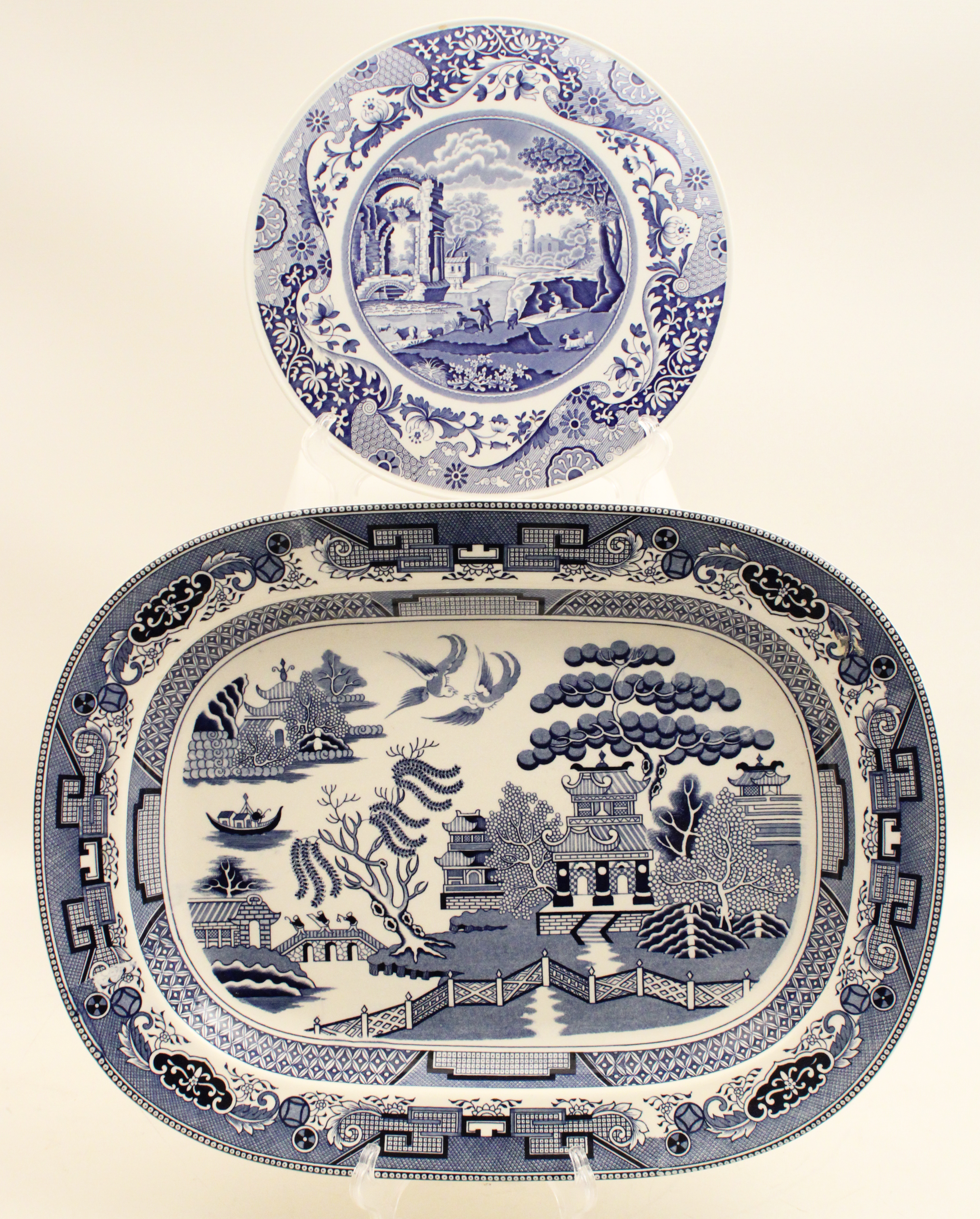 2 PIECE LOT OF BLUE AND WHITE