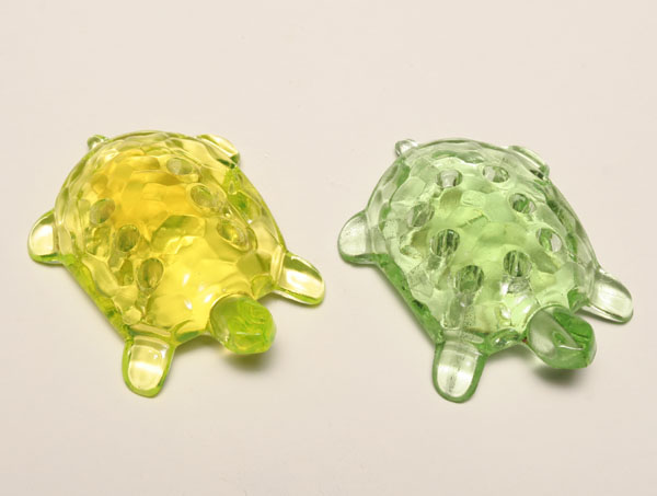 2 pieces Fenton and Northwood