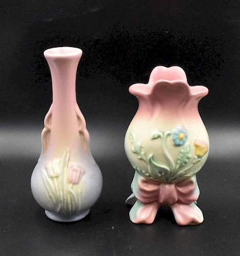 2 PIECES OF HULL POTTERY2 pieces of