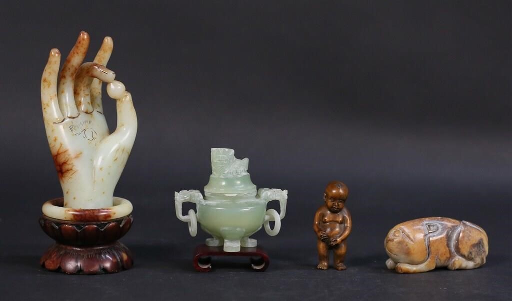 2 PIECES OF JADE AND NETSUKE LOT2