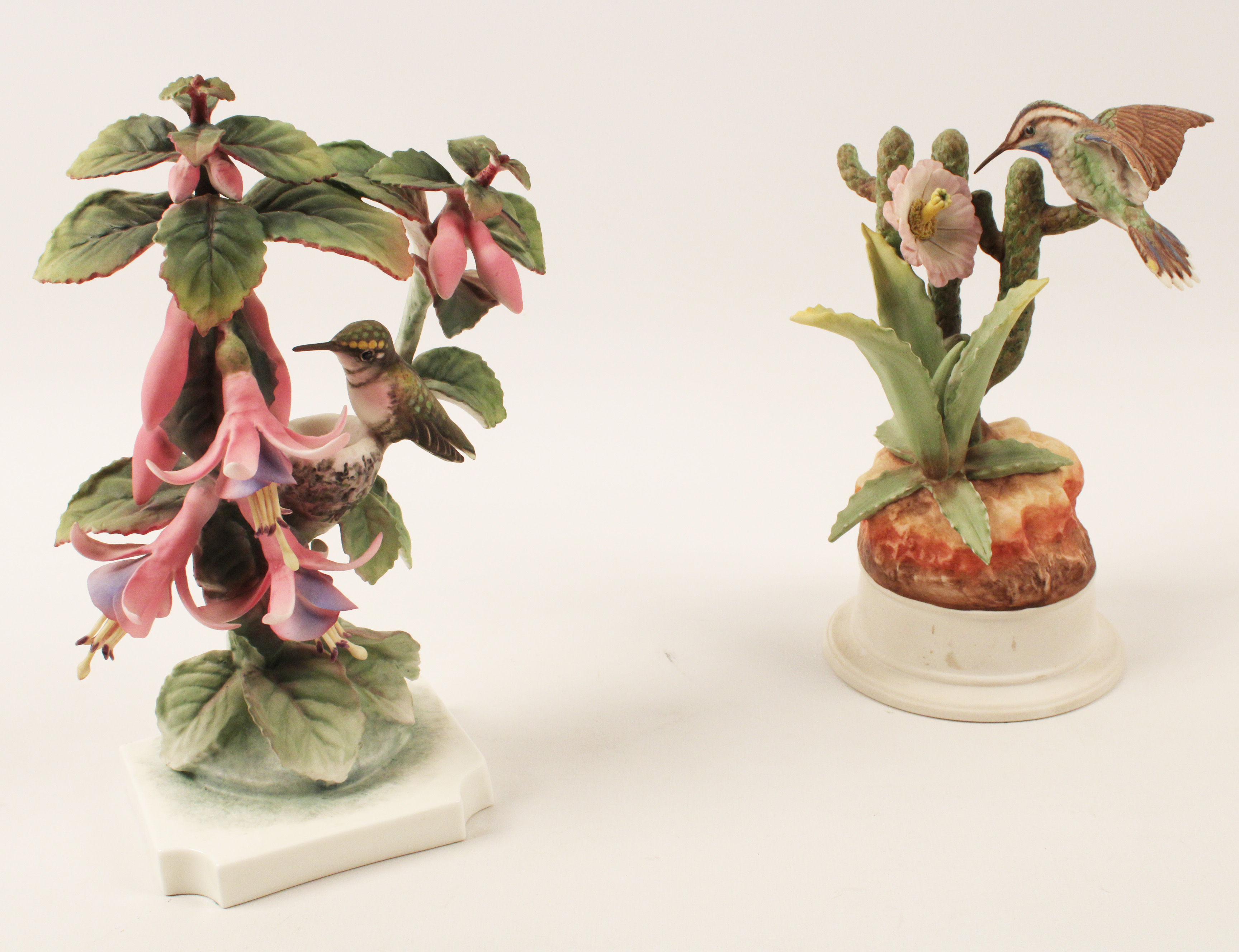 2 PORC. MODELS OF HUMMINGBIRDS,
