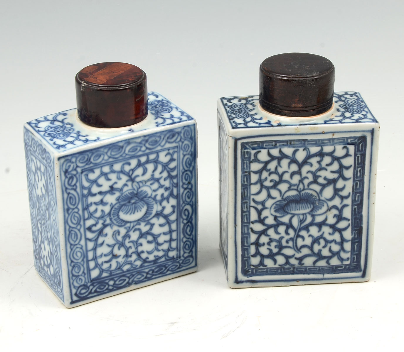 2 QING DYNASTY BLUE & WHITE