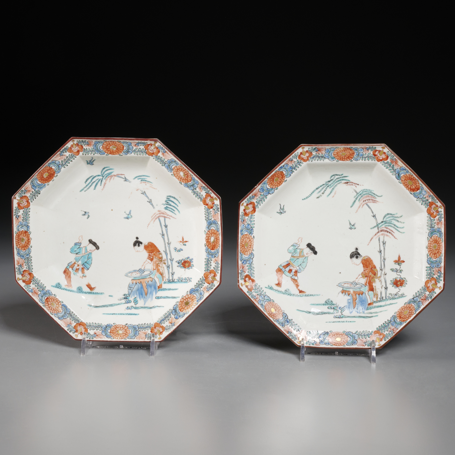 (2) RARE KAKIEMON 'HOB IN THE WELL'