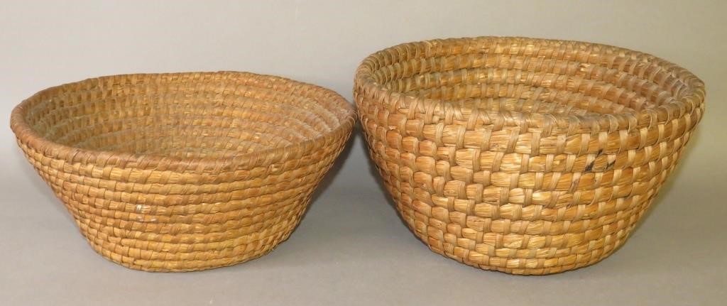 2 ROUND COILED RYE STRAW BASKETSca.