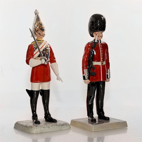 2 ROYAL DOULTON ICONIC LONDON