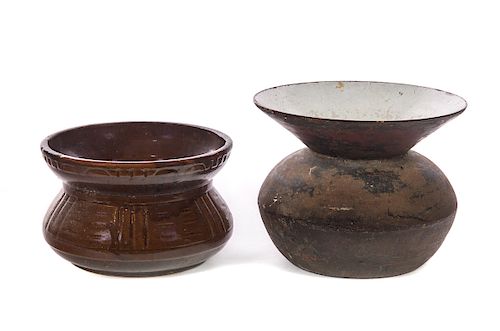2 RRPCO POTTERY AND CAST IRON