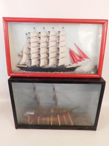 2 SHADOW BOX SHIP MODELSLot 2 old