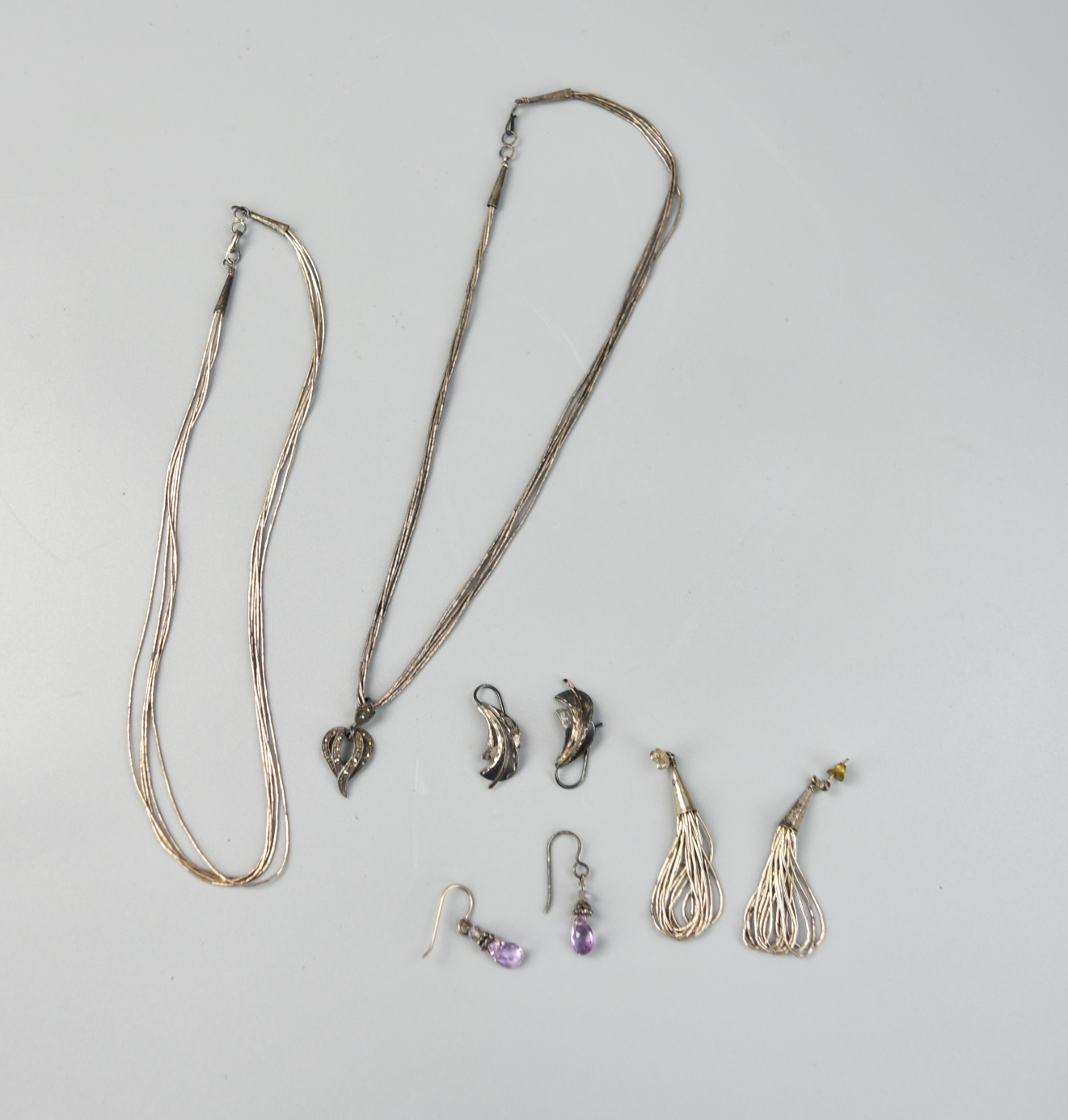 2 SILVER NECKLACES,3 PAIRS OF