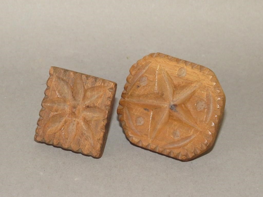 2 SMALL WOOD BUTTER PAT PRINTSca.
