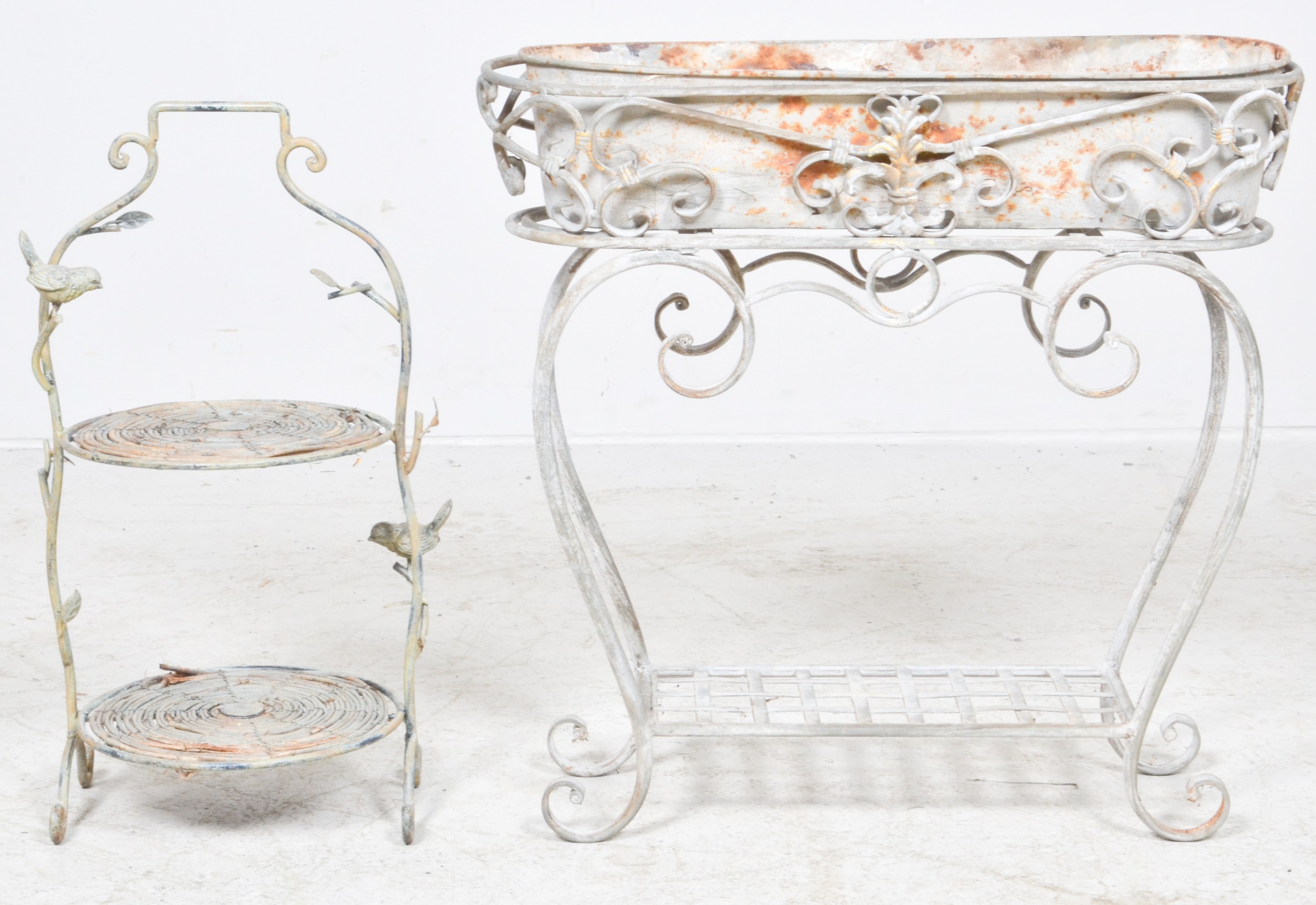 2-tier metal planter, scrolled