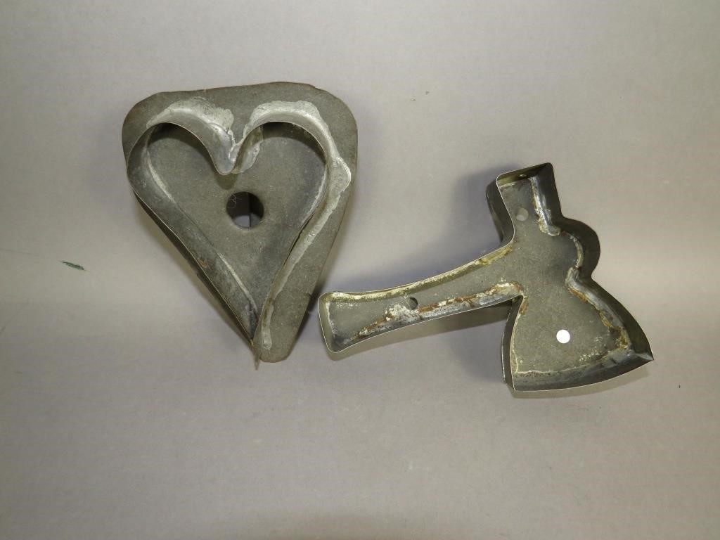 2 TIN FIGURAL COOKIE CUTTERSca.