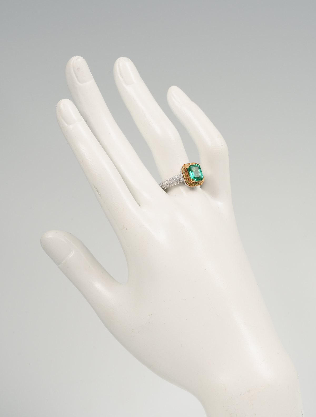 2 TONE 18K EMERALD & DIAMOND RING