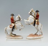 2 VIENNA AUGARTEN PORCELAIN RE