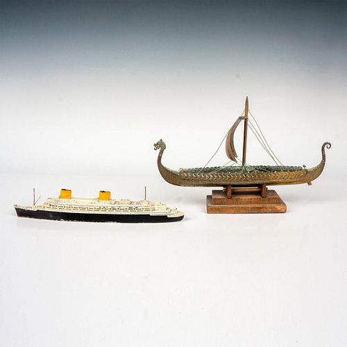 2 VINTAGE METAL MODEL SHIPS +