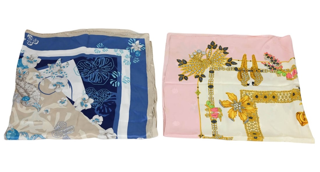 2 VINTAGE MUST DE CARTIER SILK