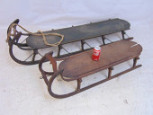 2 VINTAGE SLEDS, CURVED FRONTS