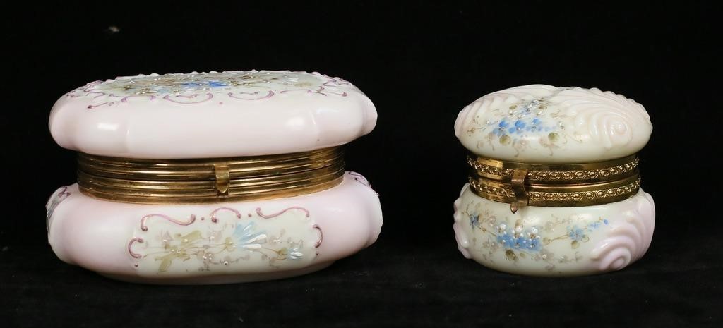 2 WAVE CREST GLASS DRESSER BOXES2