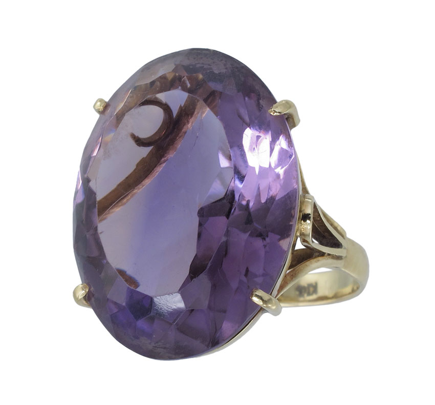 20 CT AMETHYST RING: 14K yellow