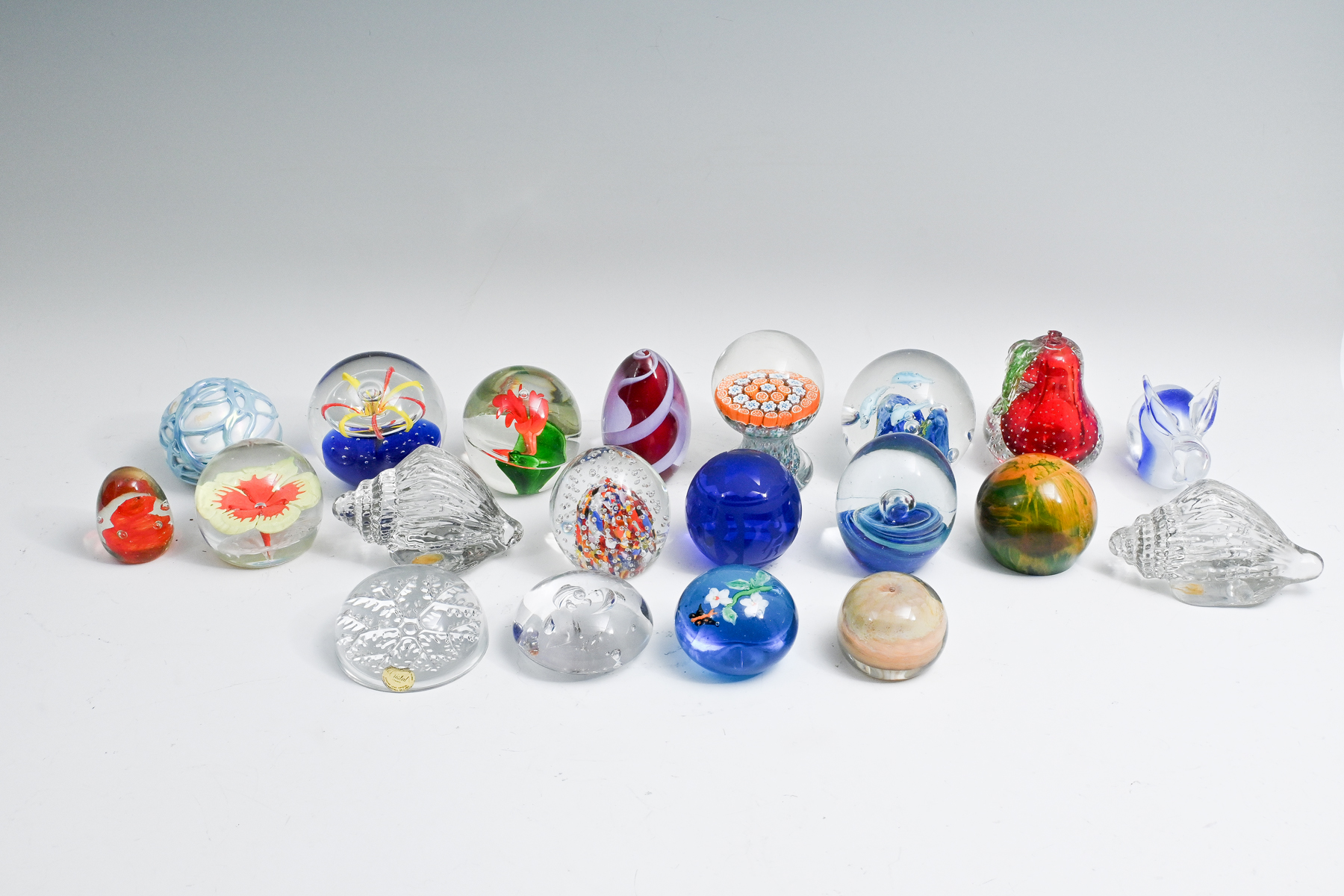20 PC. ART GLASS PAPERWEIGHTS
