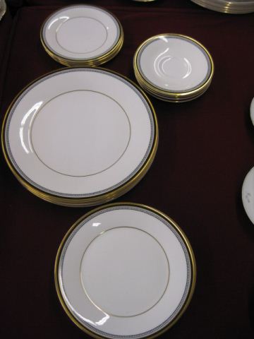 20 pc. Royal Doulton ''Pavanne''
