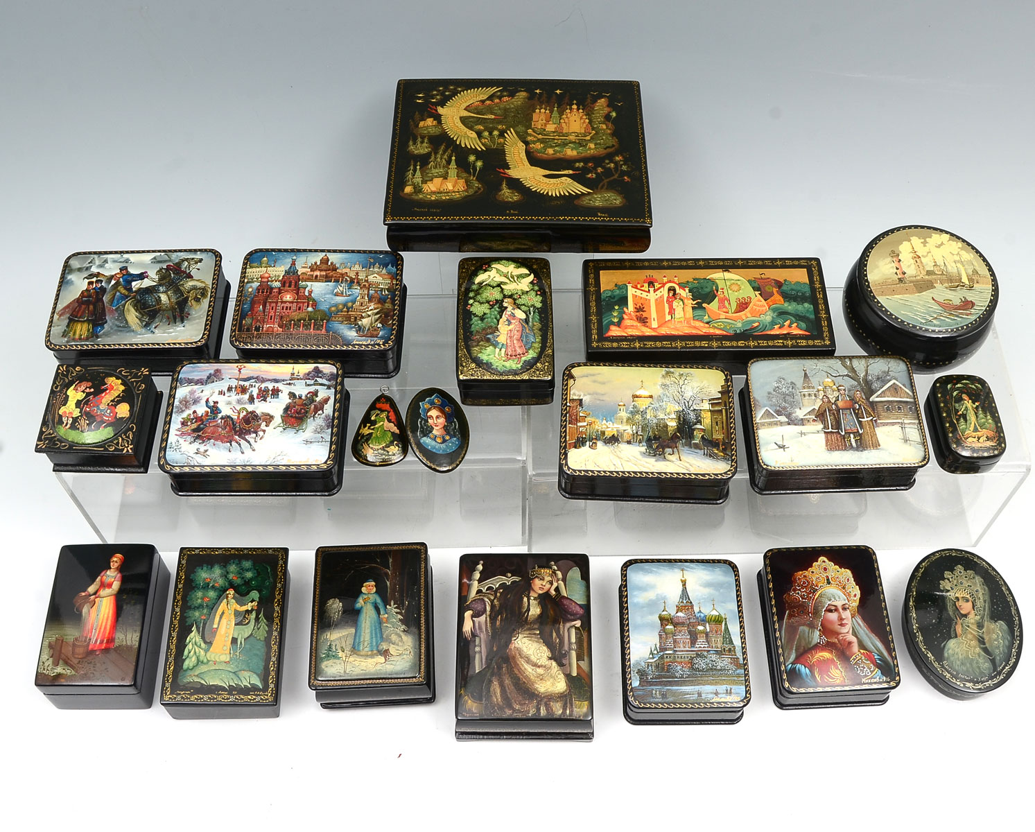 20 PC. RUSSIAN LACQUERED BOX