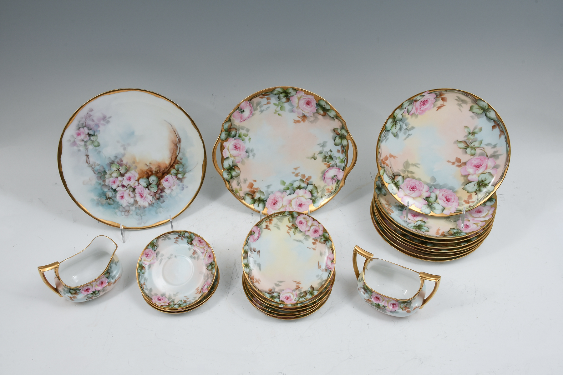 20 PC. T&V LIMOGES PORCELAIN CHINA: