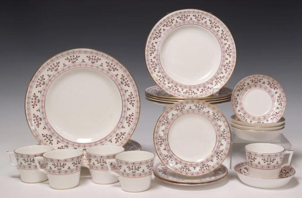 (20) ROYAL CROWN DERBY 'BRITTANY'
