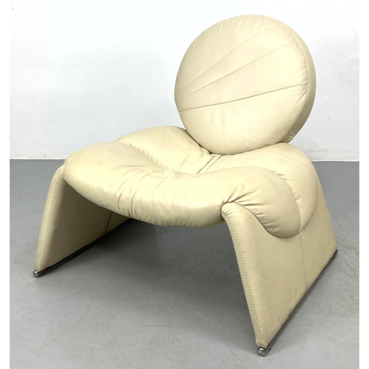 2002 Italian Calipso Leather Lounge