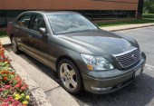 2005 LEXUS LS 430 FOUR-DOOR SE