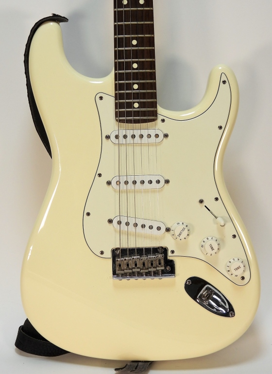 2008 AMERICAN FENDER STRATOCASTER