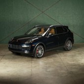 2015 PORSCHE CAYENNE TURBO VIN