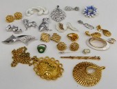 20PCS TRIFARI SIGNED COSTUME J
