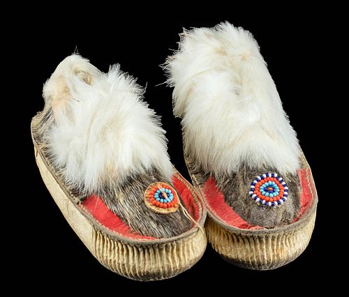 20TH C. INUIT CARIBOU, RABBIT, &